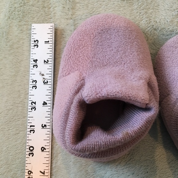 Old Navy toddler slippers - Picture 4 of 4